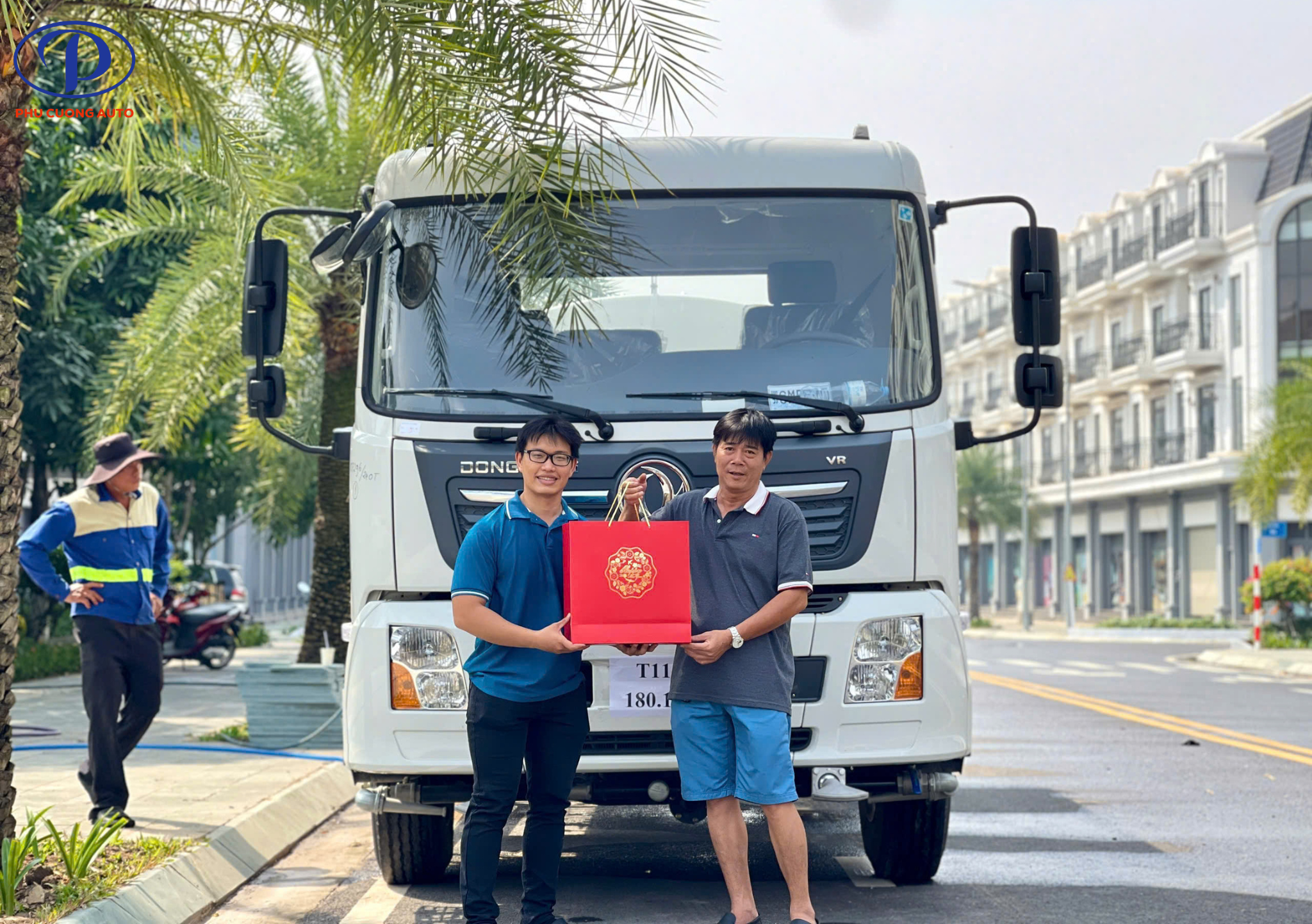 bàn giao xe bồn nước