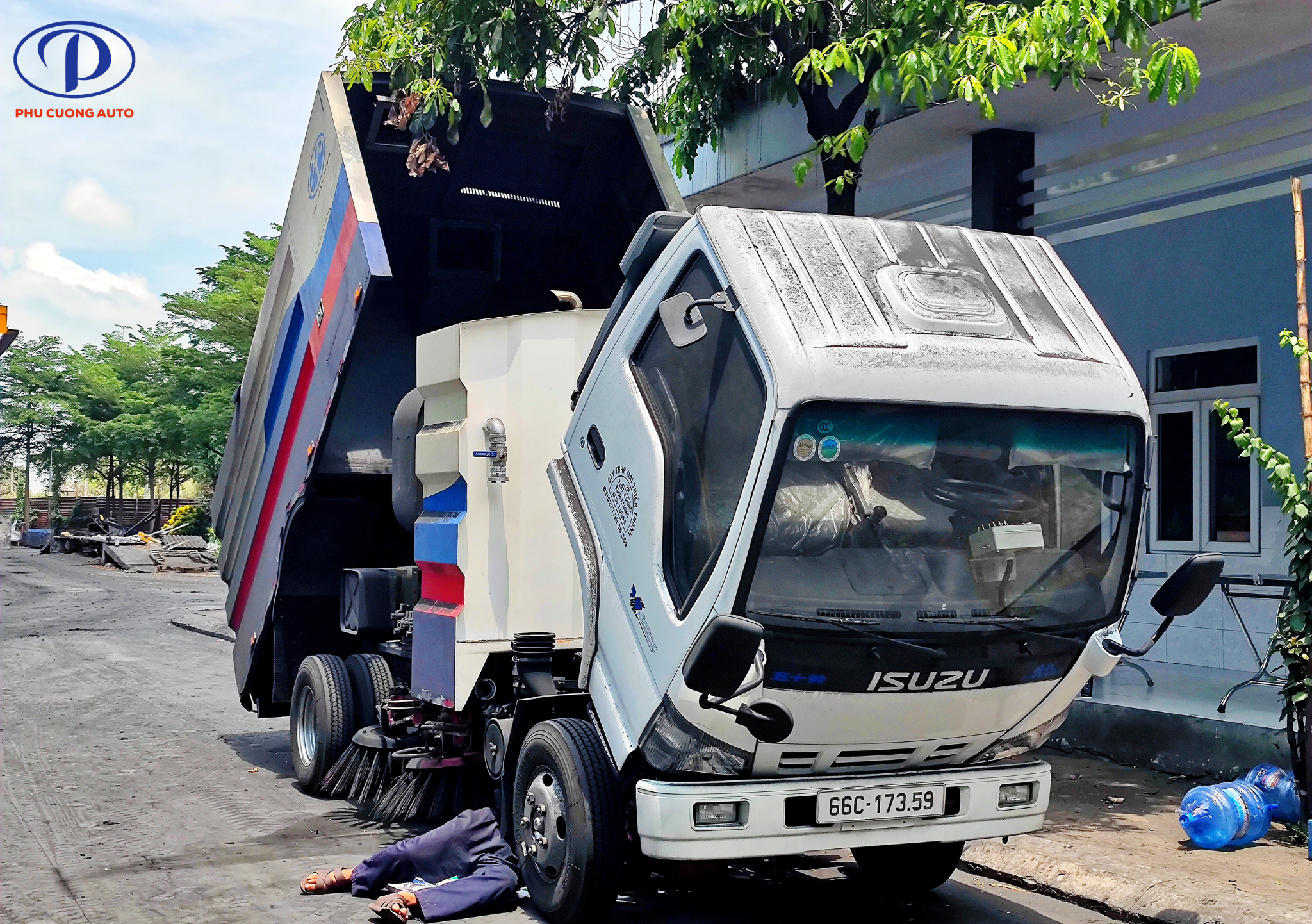 bảo hành xe quét đường hút bụi isuzu 6.5 khối 