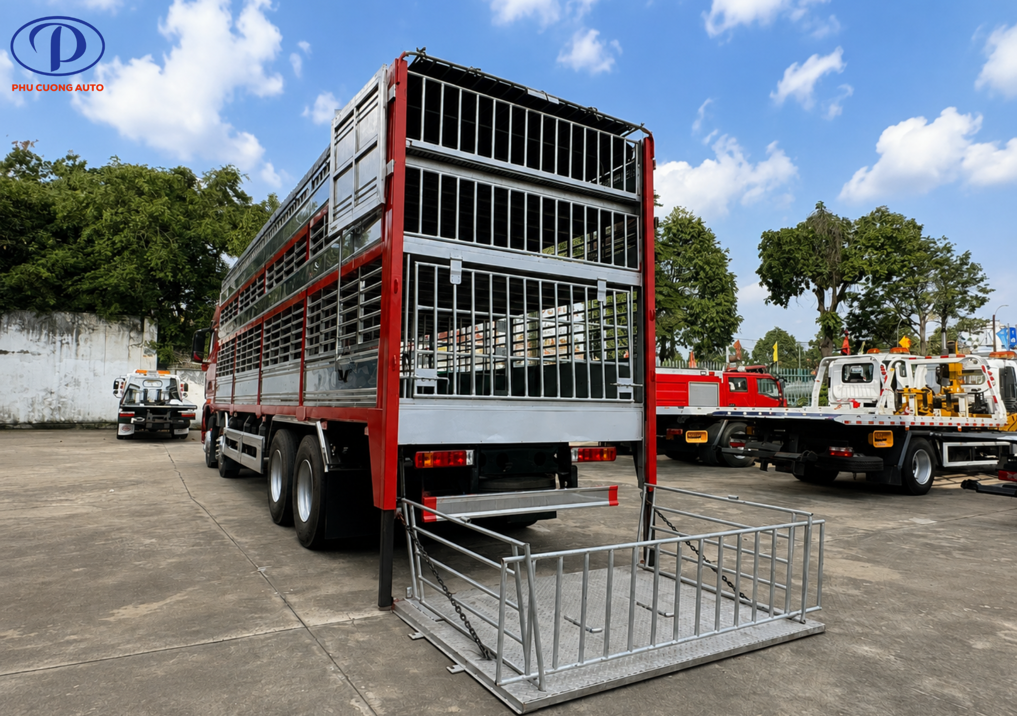 bửng nâng xe faw jh6 4 chân chở gia súc