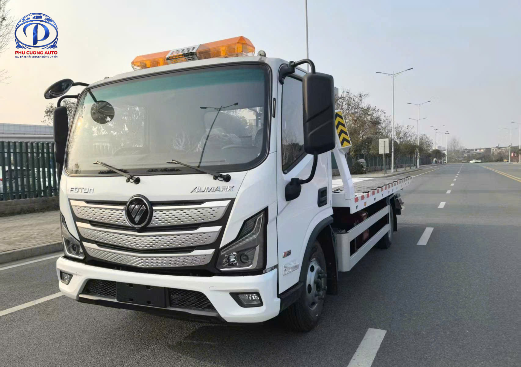 ngoại thất xe cứu hộ foton 2 chức năng 
