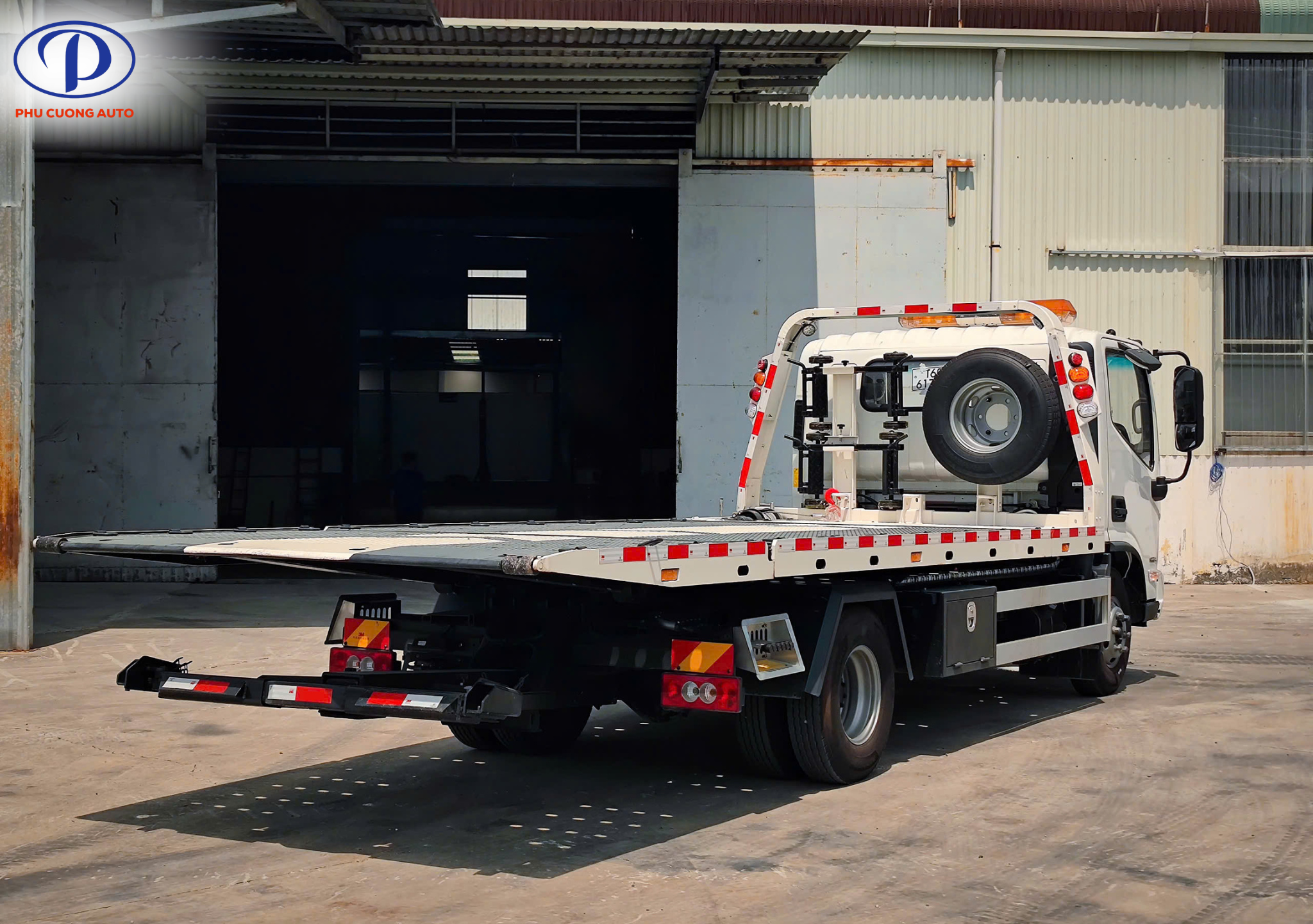 sàn trượt xe cứu hộ foton 2 chức năng 