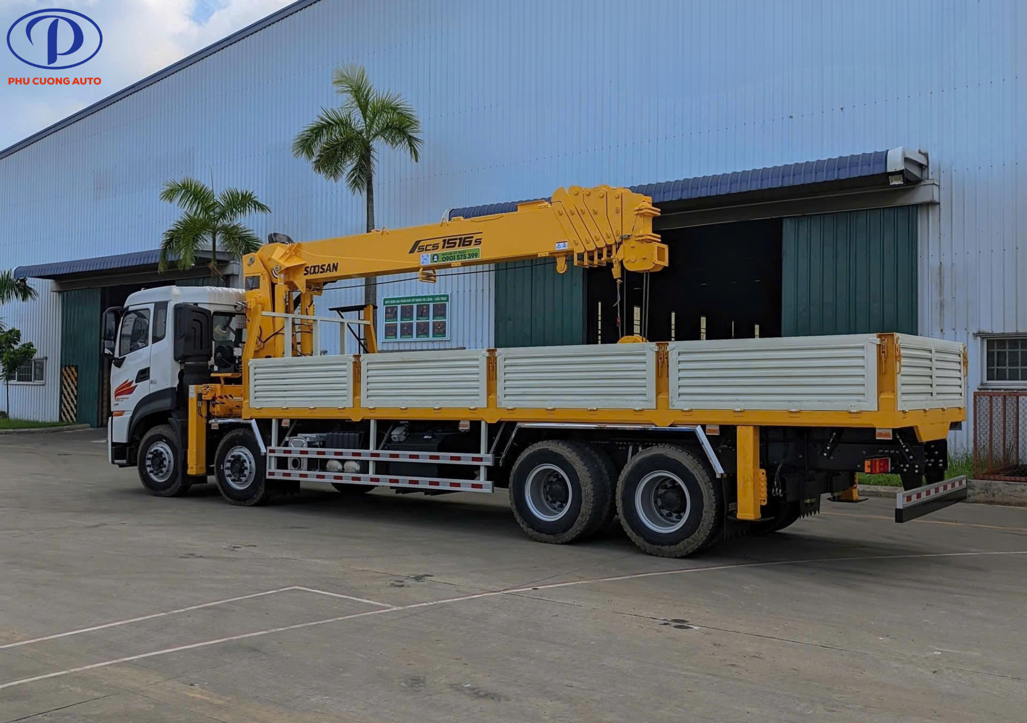 vận hành cẩu soosan 15 tấn trên xe dongfeng 4 chân