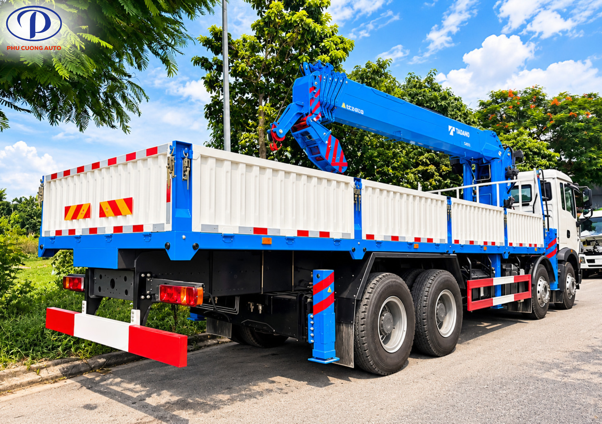 kích thước thùng xe cẩu tự hành howo 4 chân tx350 
