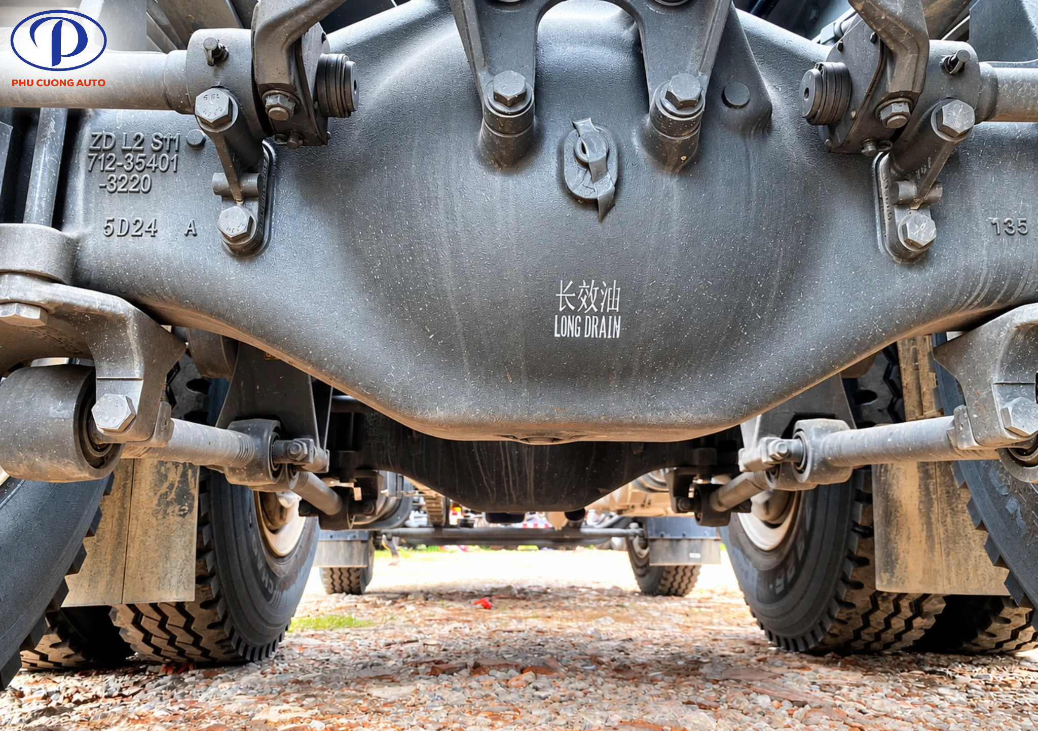 cầu xe tải howo 4 chân tx350 